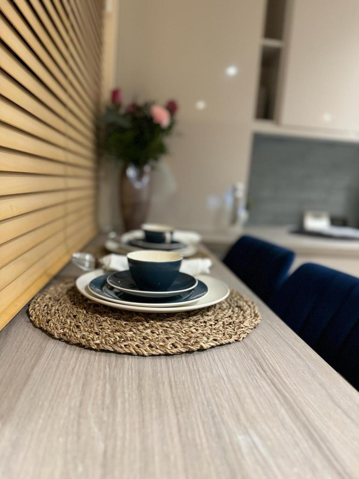 Large Cosy 2 Bedroom Ground Floor Flat In Stevenage Sg1 Sleeps 4-5 Free Parking Екстериор снимка